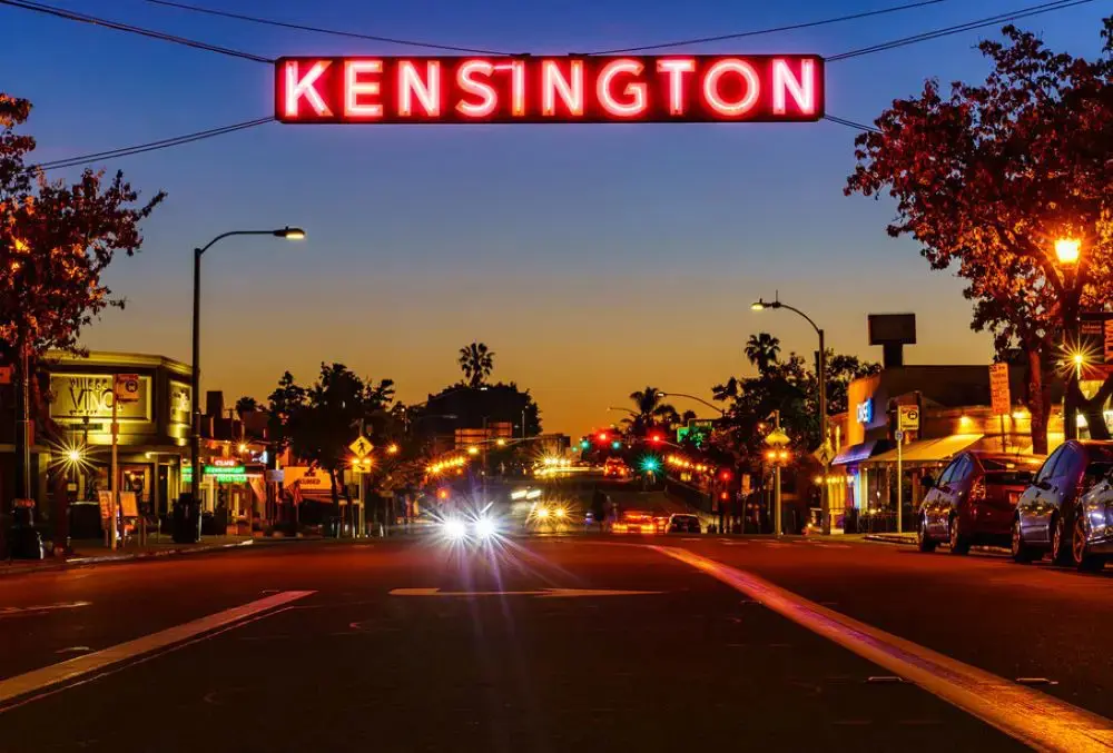 Kensington_Sign_at_Sunset_During